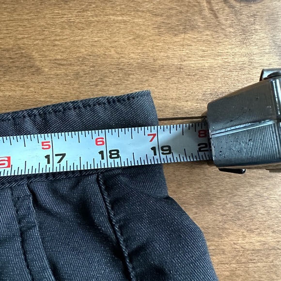 Sunice Men’s Grey Flat Front Shorts - Size 36 - Picture 5 of 7